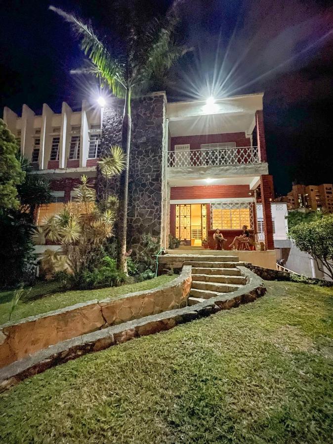 La Palmera Hostel Cali Eksteriør bilde